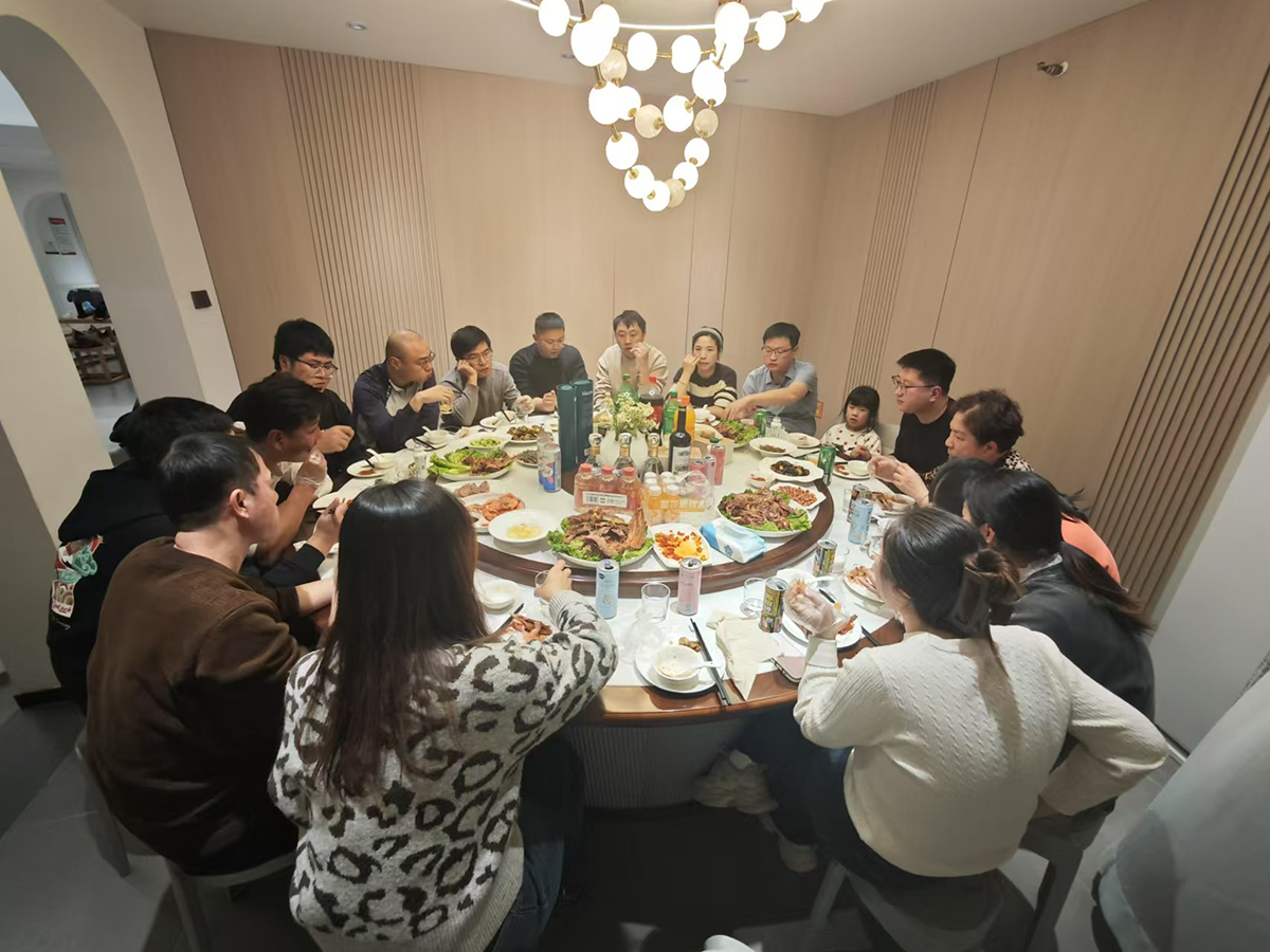 年終尾牙，金蛇納祥，斗志昂揚(yáng)